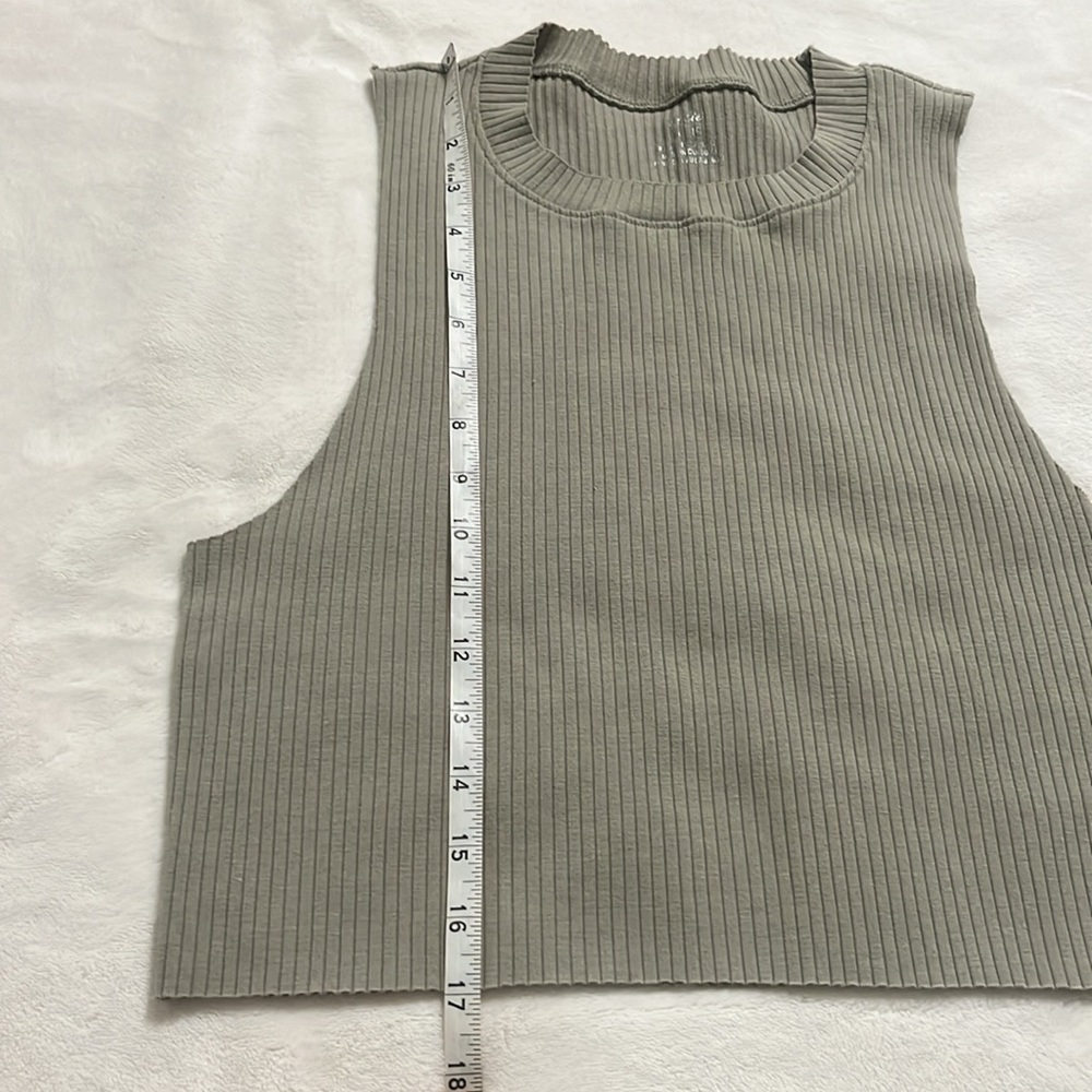 aerie Olive Green Ribbed Crop Top - Picture 5 of 7